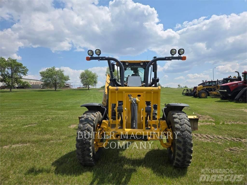 John Deere & CO. 770G Greiderid