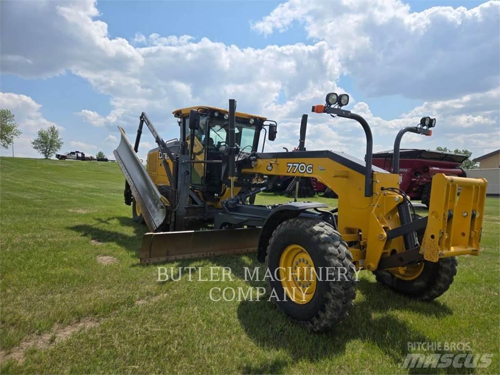 John Deere & CO. 770G Greiderid