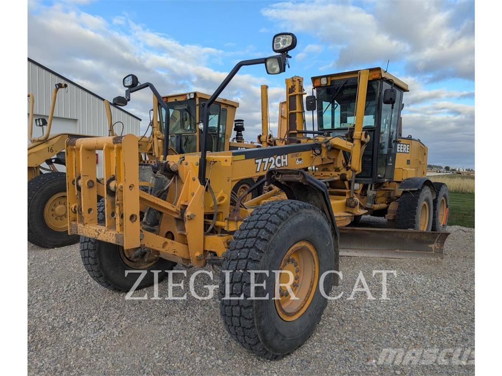 John Deere & CO. 772CH Greiderid