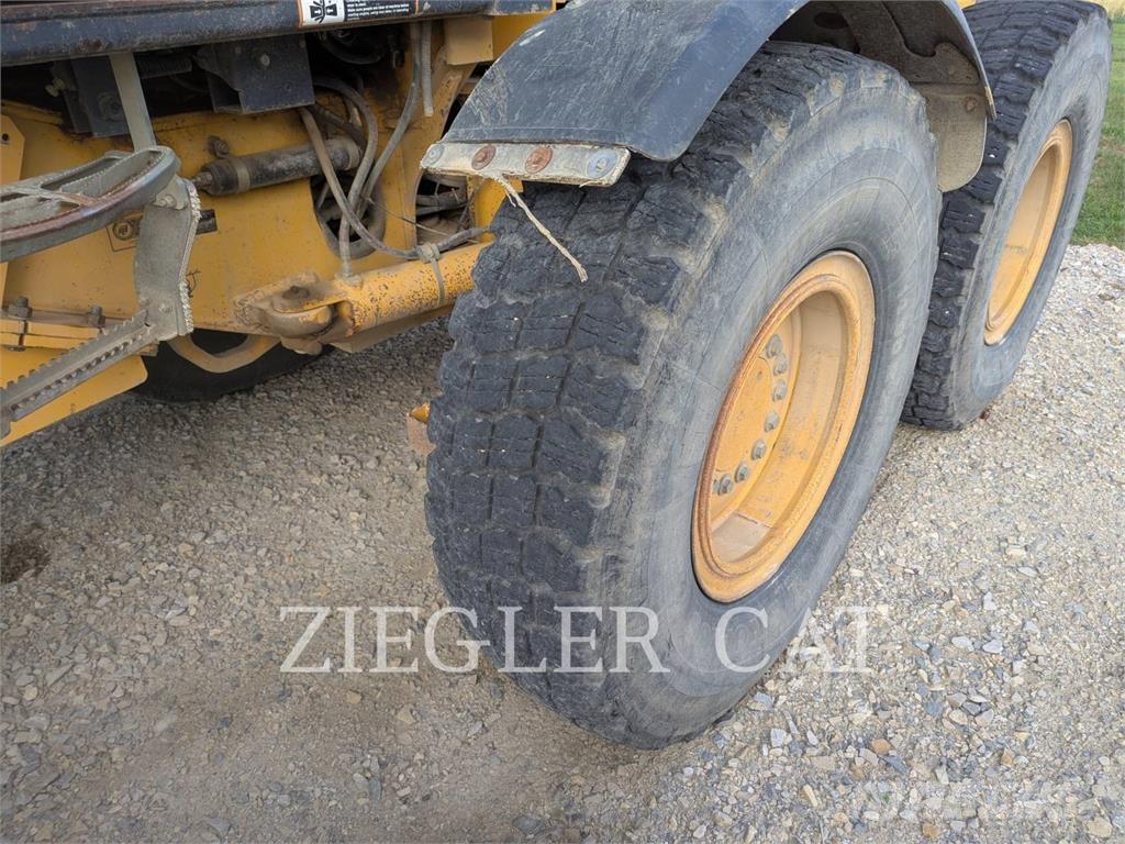 John Deere & CO. 772CH Greiderid