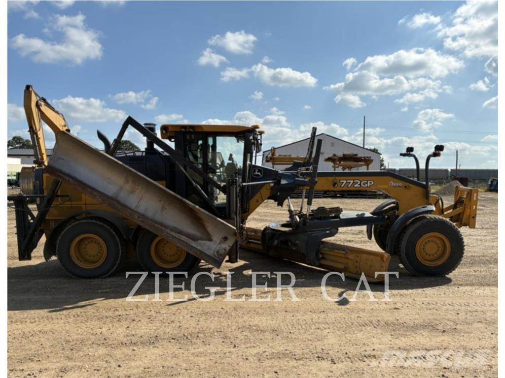 John Deere & CO. 772GP Greiderid