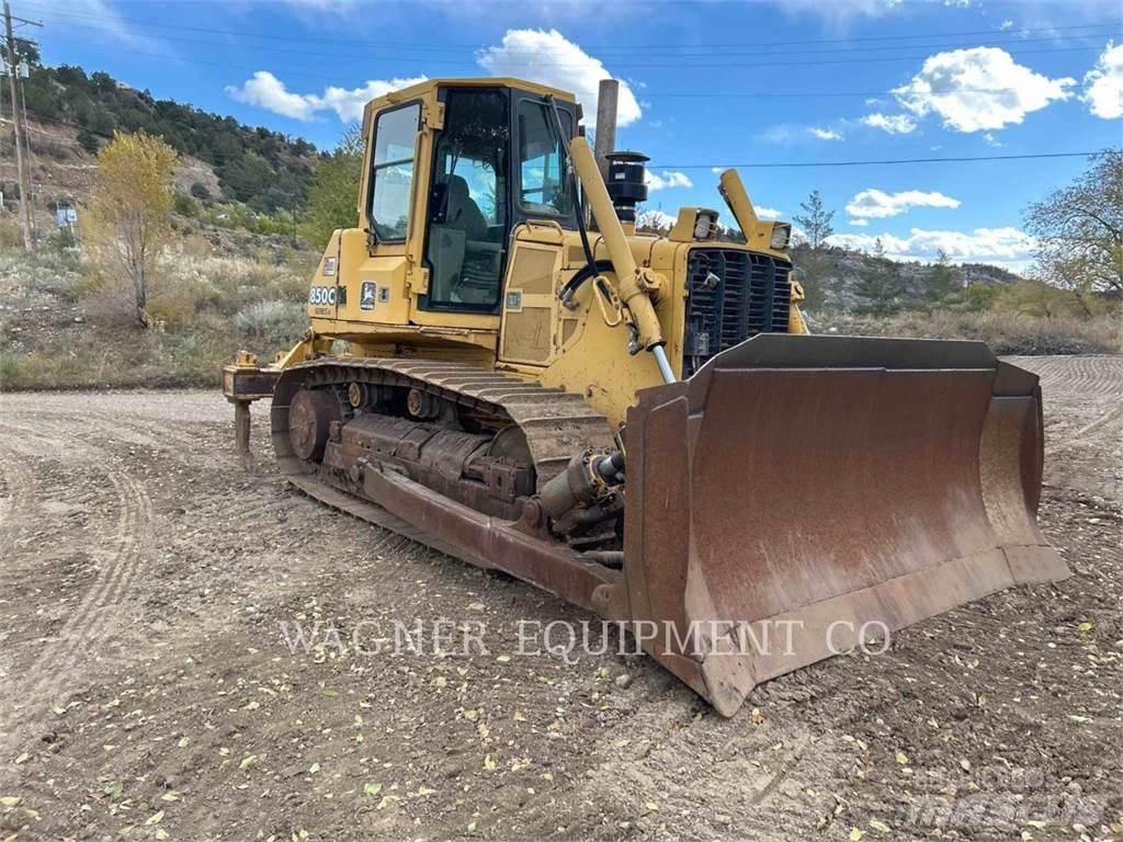 John Deere & CO. 850C Buldooserid