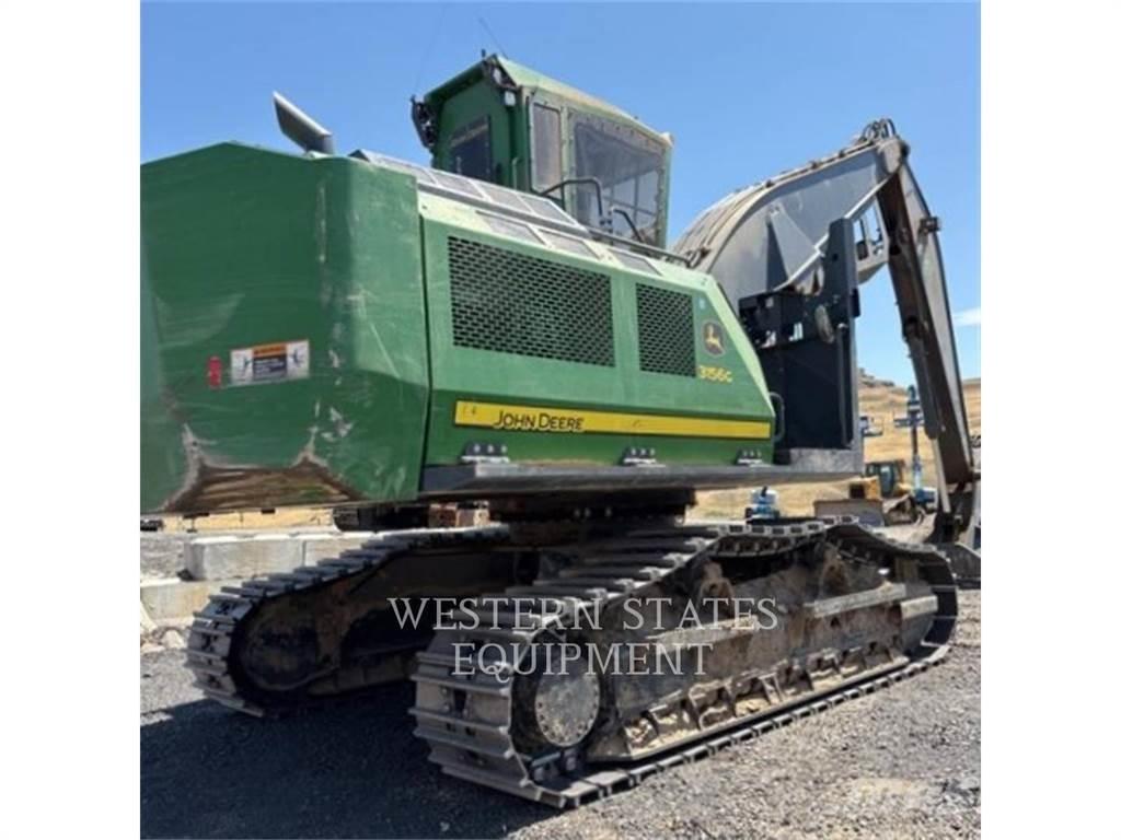 John Deere & CO. JD 3156G Metsatööks kohandatud traktorid