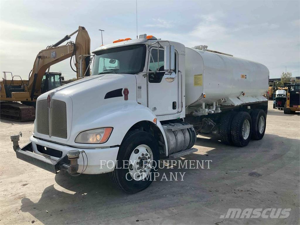 Kenworth WTRTRK4K Tsisternveokid