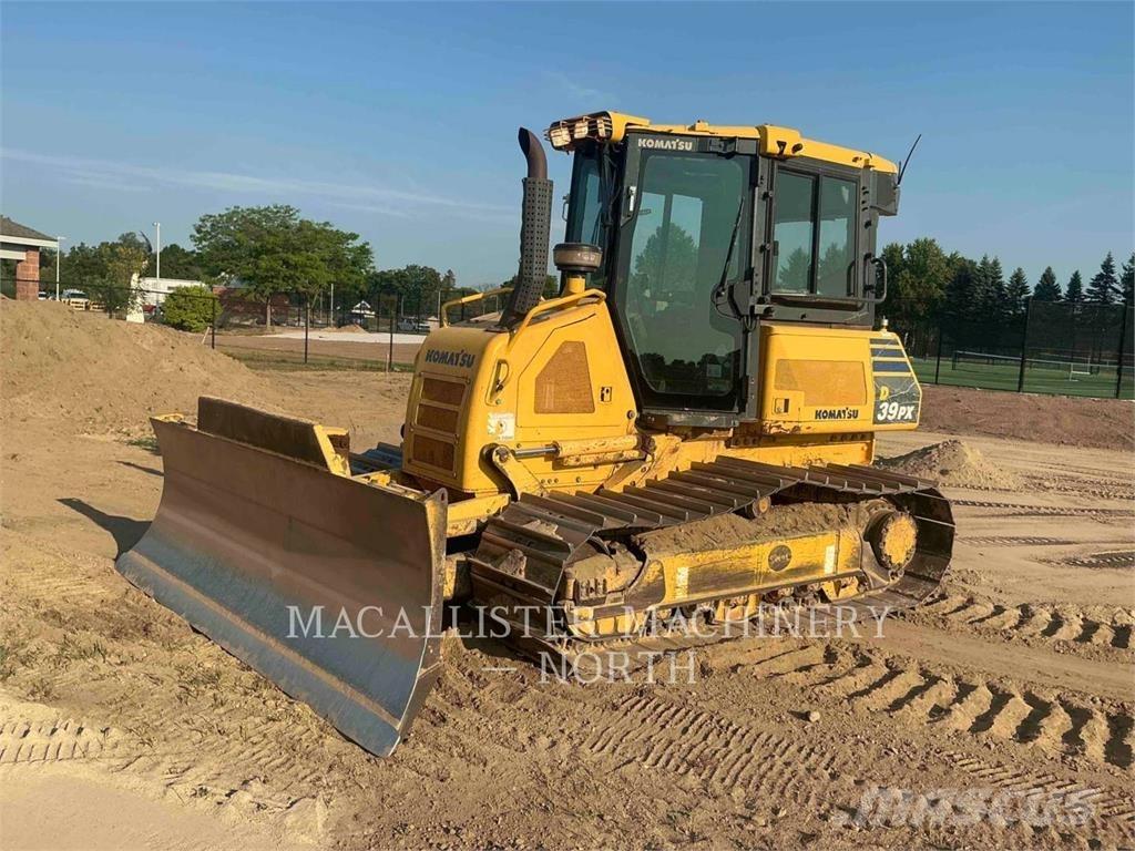 Komatsu D39PX-23 Buldooserid