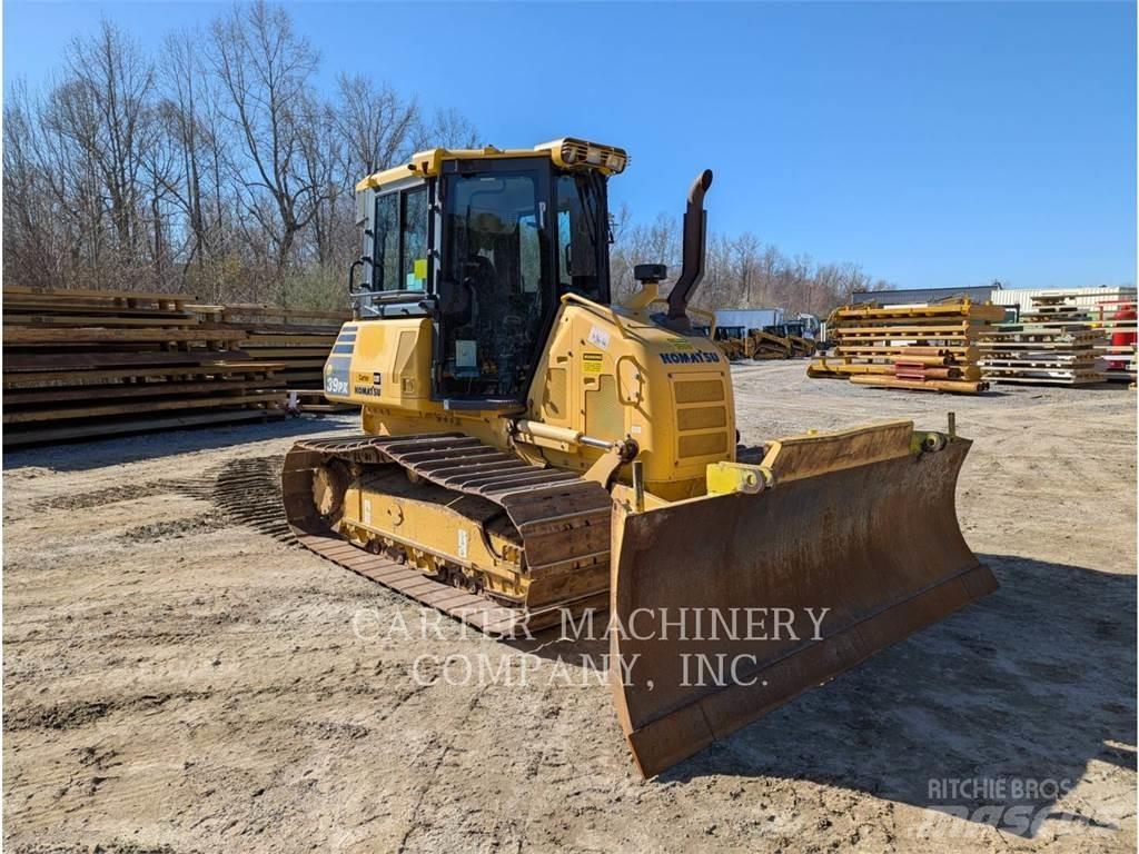 Komatsu D39PX-24 Buldooserid
