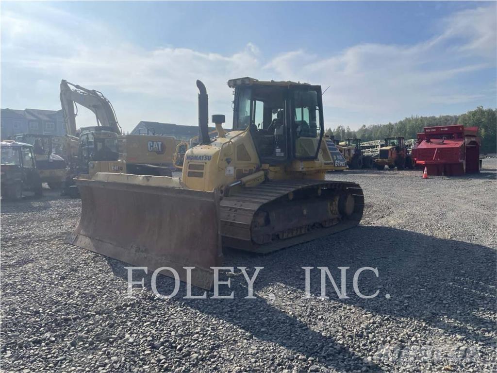 Komatsu D61PX1-23 Buldooserid