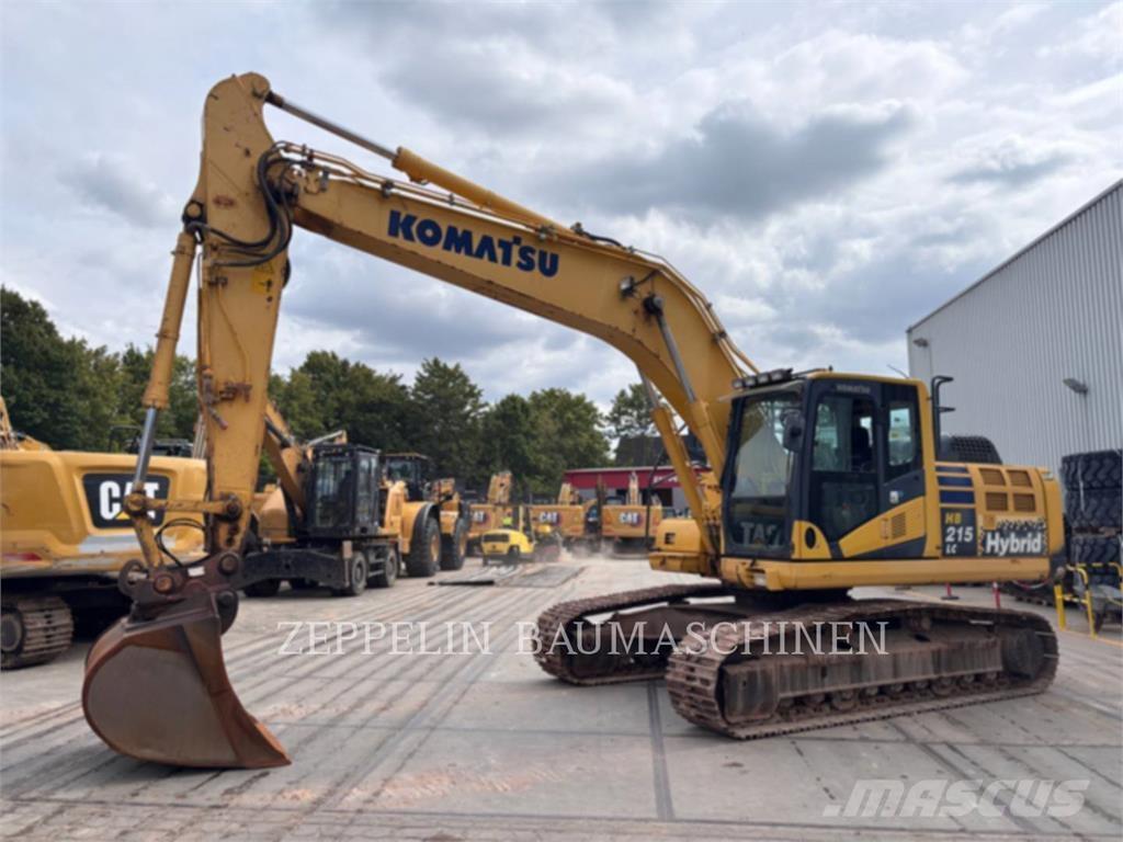 Komatsu HB215LC-2 Roomikekskavaatorid