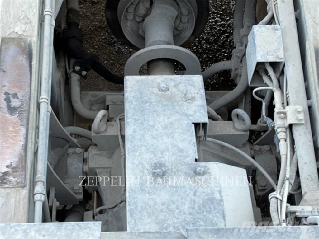 Komatsu HD405-7 Liigendraamiga pinnaseveokid