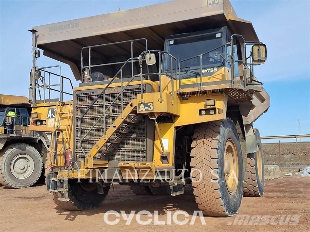 Komatsu HD785-7 Liigendraamiga pinnaseveokid