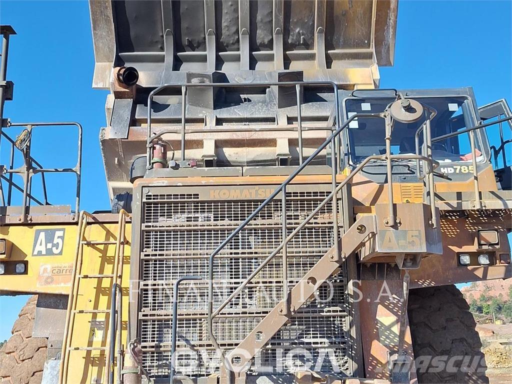 Komatsu HD785-7 Liigendraamiga pinnaseveokid