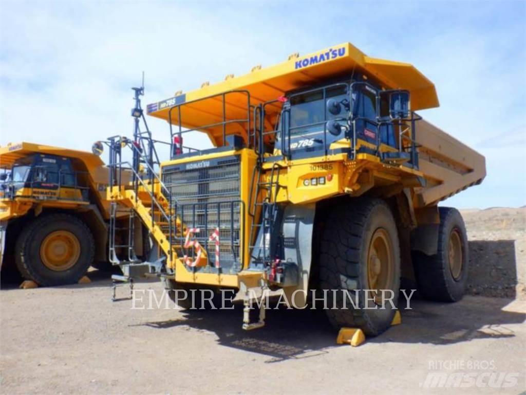 Komatsu HD785-8 Liigendraamiga pinnaseveokid
