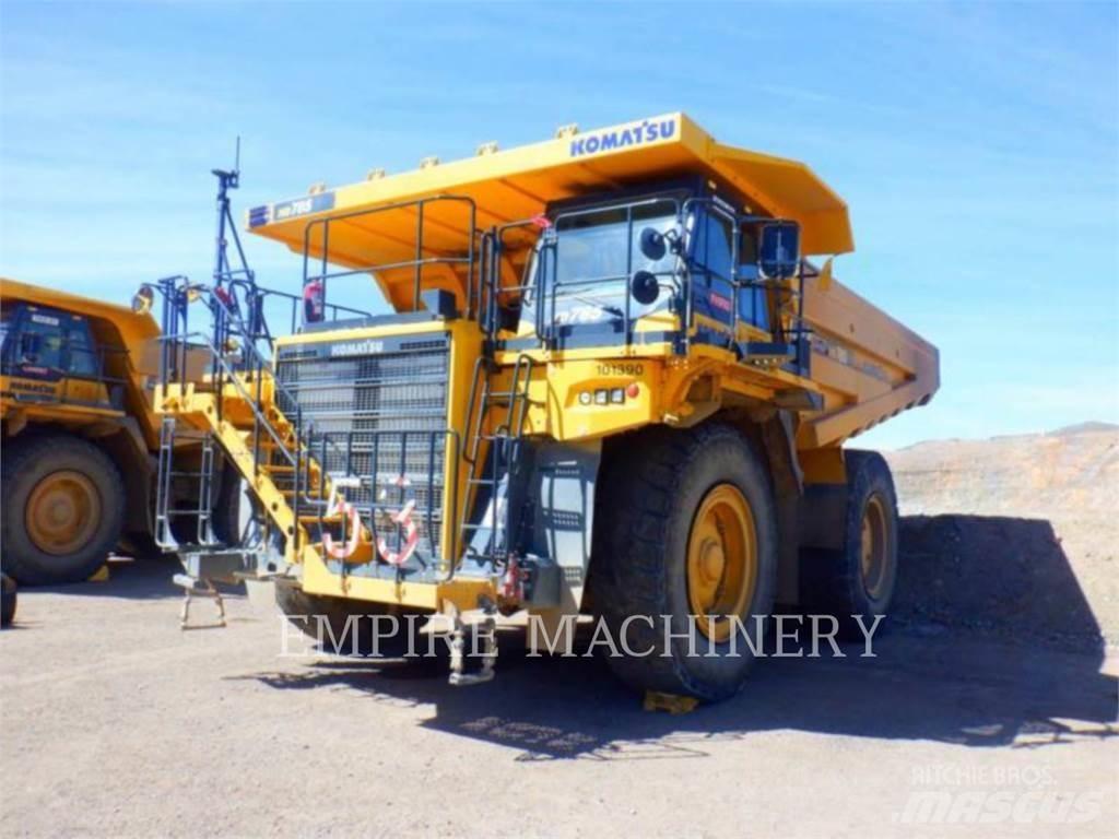 Komatsu HD785-8 Liigendraamiga pinnaseveokid