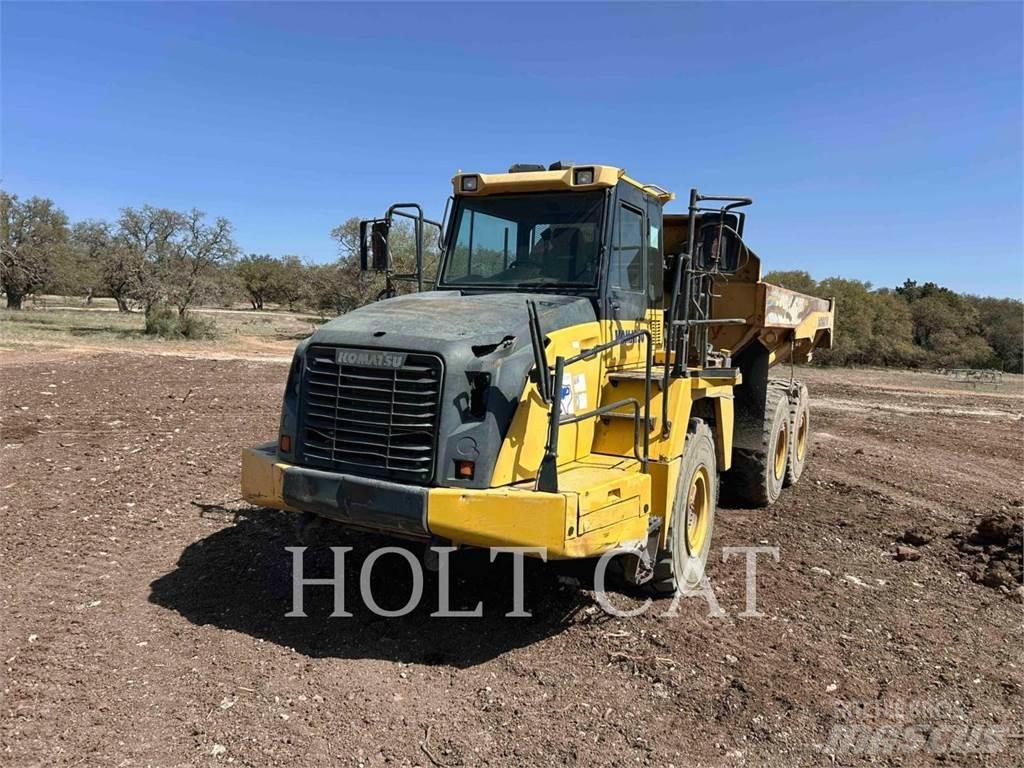 Komatsu HM300 Liigendraamiga pinnaseveokid