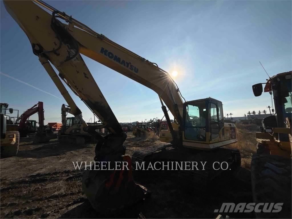 Komatsu PC200-8 Roomikekskavaatorid