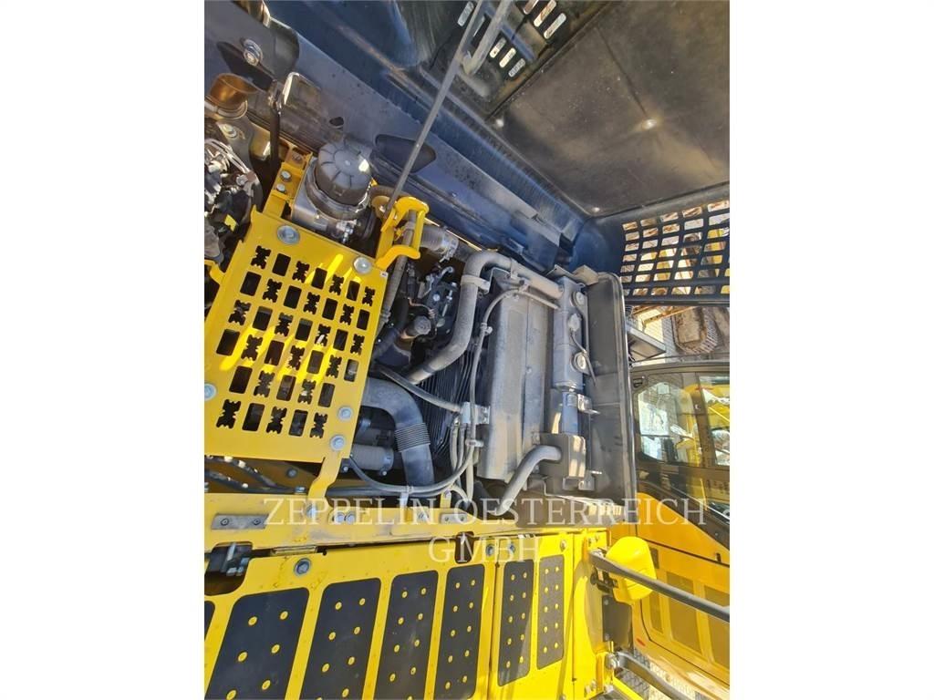 Komatsu PC210LC-11EQ Roomikekskavaatorid