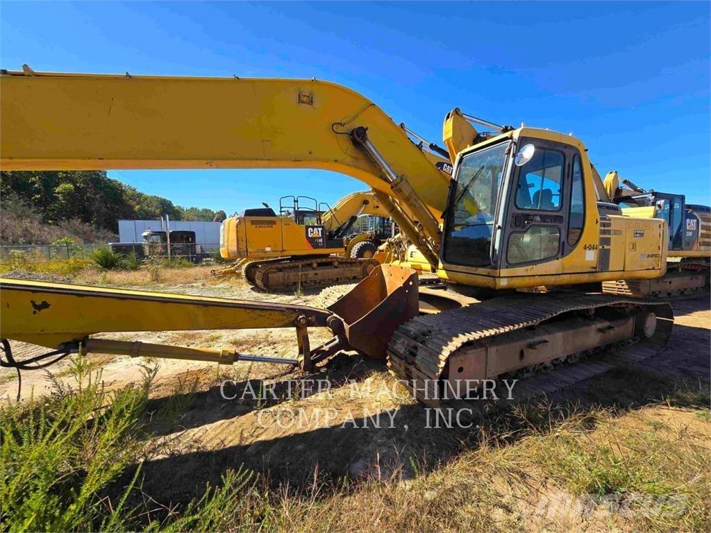 Komatsu PC220LC Roomikekskavaatorid