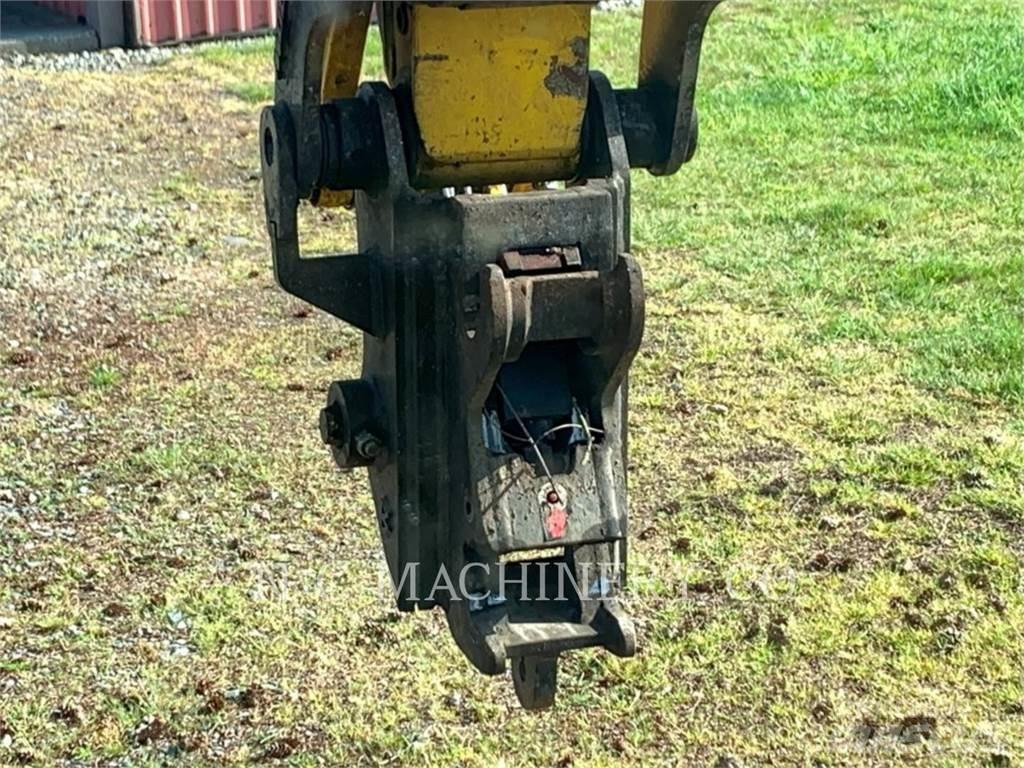 Komatsu PC78US-11 Roomikekskavaatorid