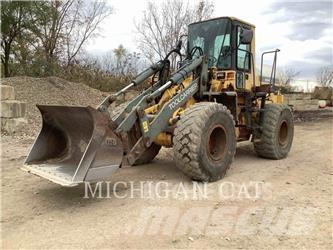 Komatsu WA250-3 Rataslaadurid