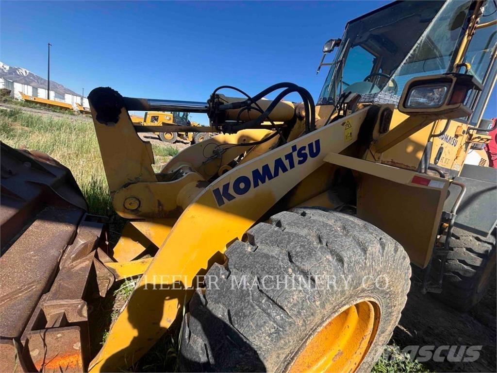 Komatsu WA250-5L Rataslaadurid