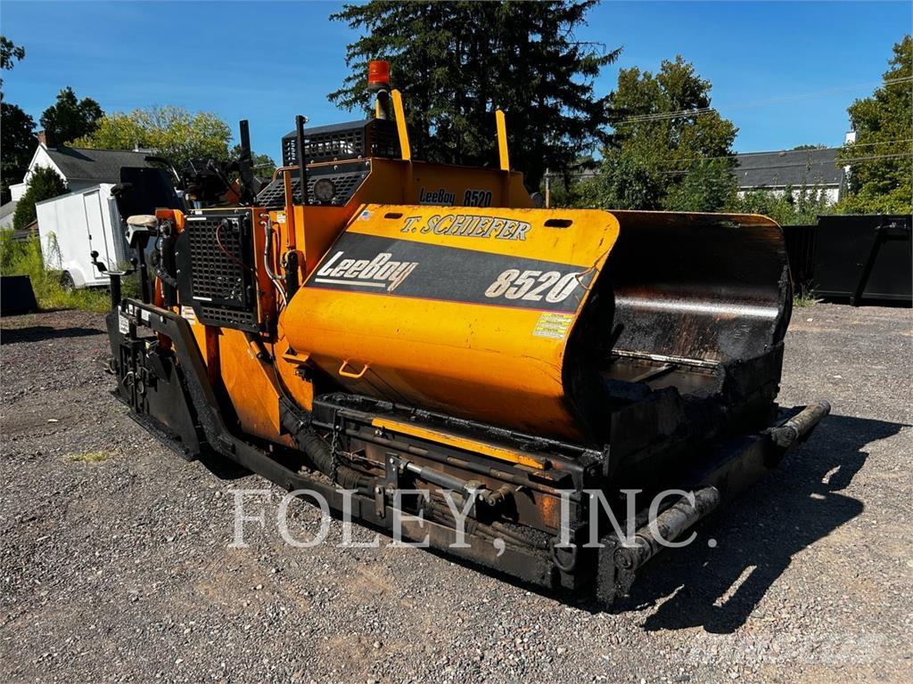 LeeBoy 8520 Asfaldilaoturid