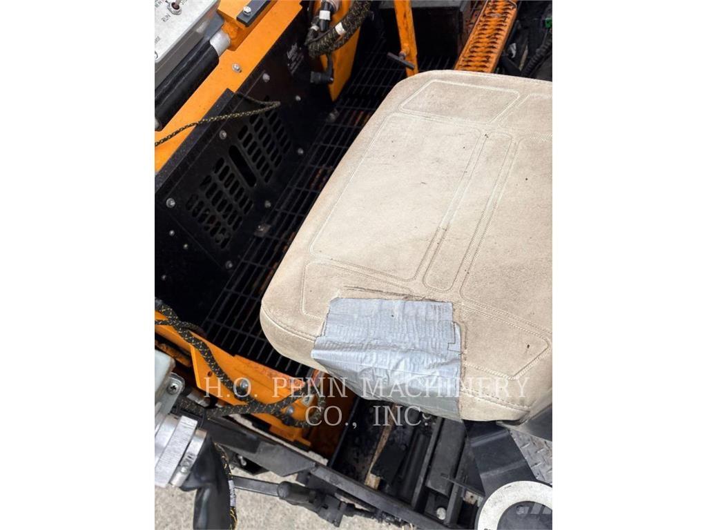 LeeBoy 8520 Asfaldilaoturid