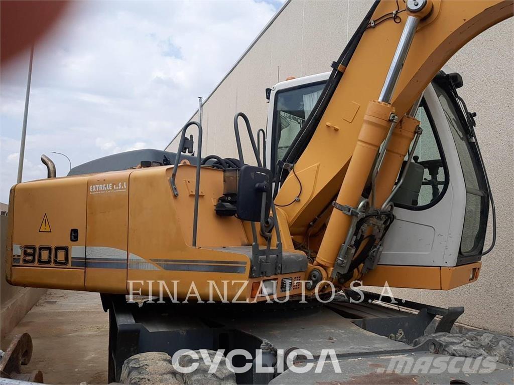 Liebherr A900 Ratasekskavaatorid