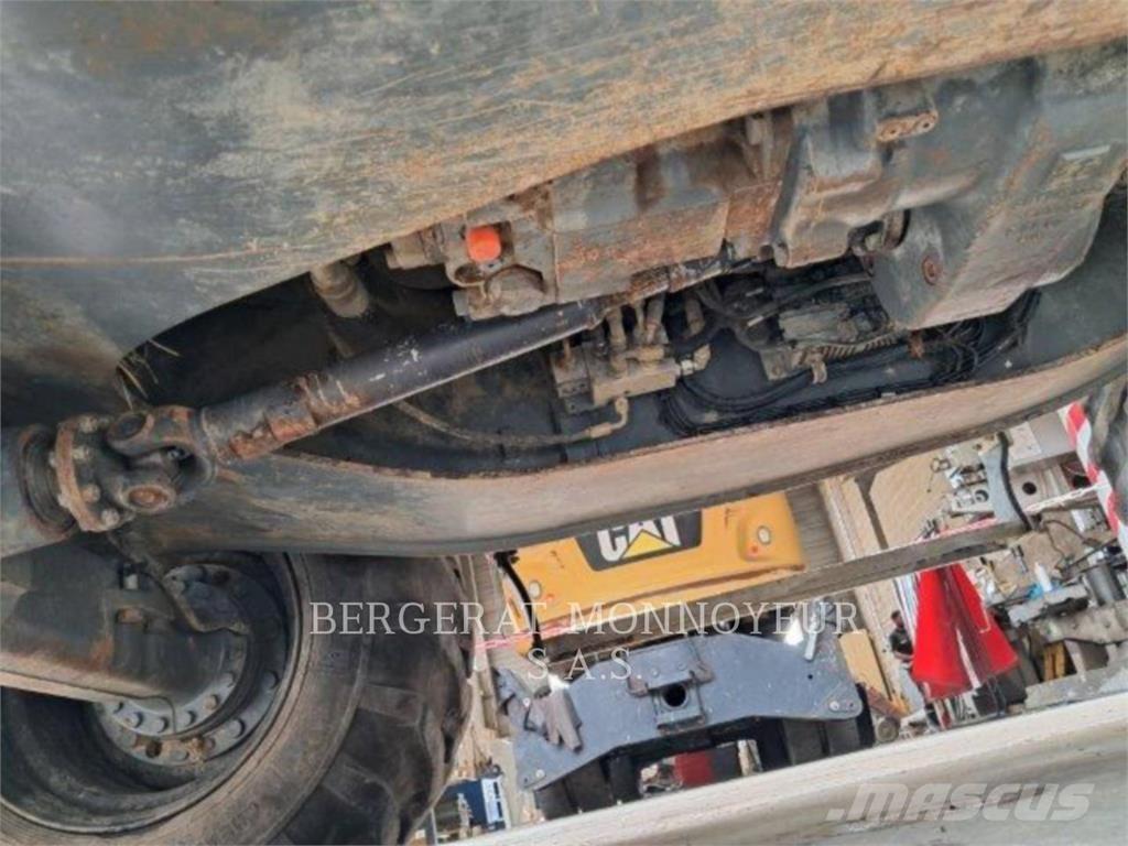 Liebherr A914 Ratasekskavaatorid