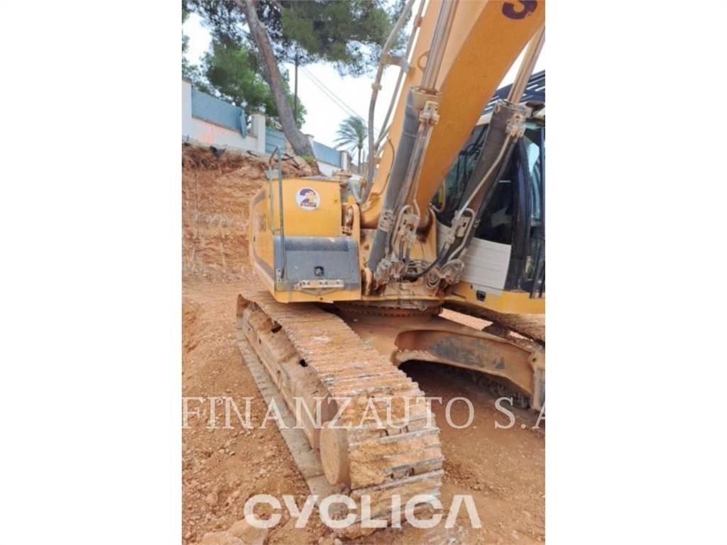 Liebherr R946 Roomikekskavaatorid
