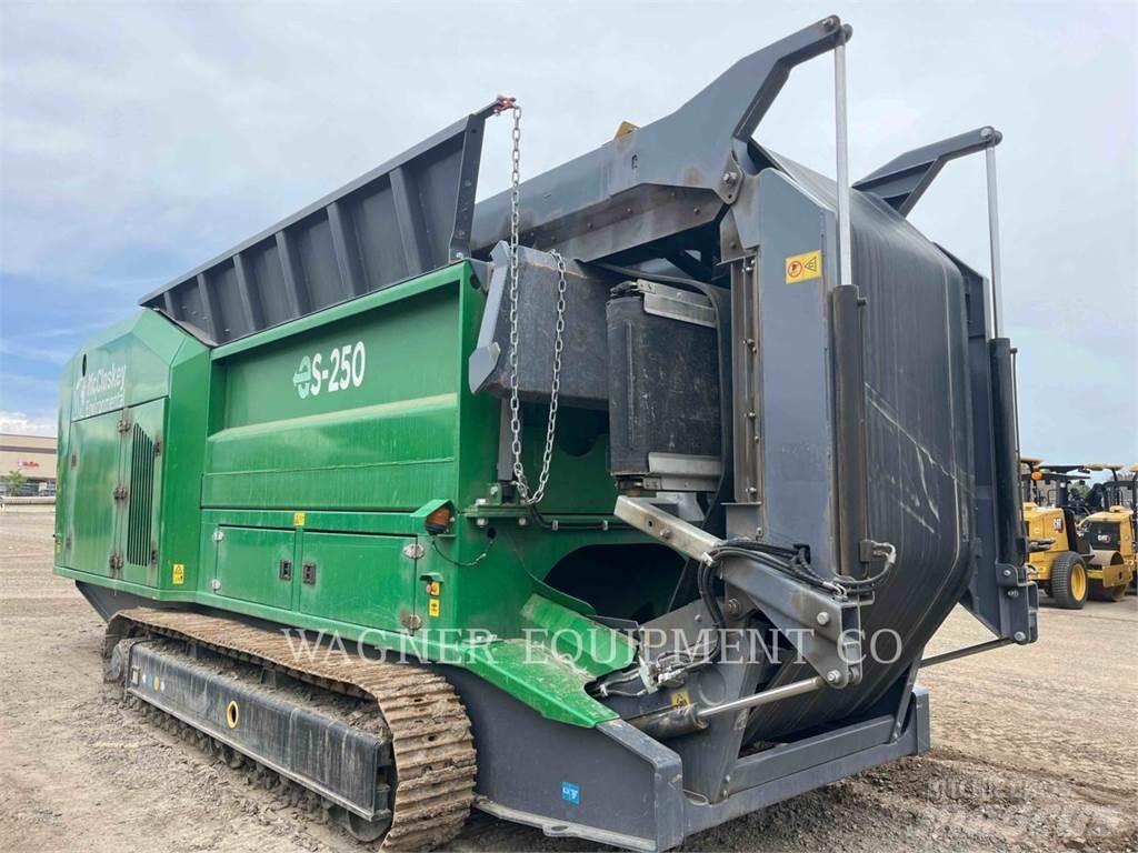 McCloskey ES250 Purustid