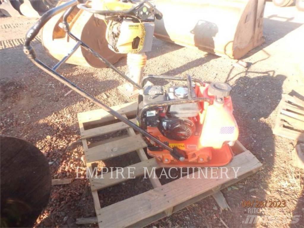 MultiQuip 20PLTCOMP Rataslaadurid