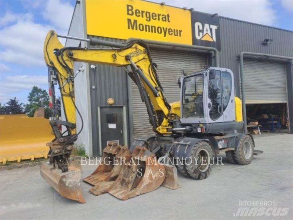 Neuson EW100 Ratasekskavaatorid