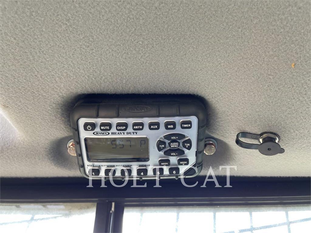New Holland C237 Roomiklaadurid
