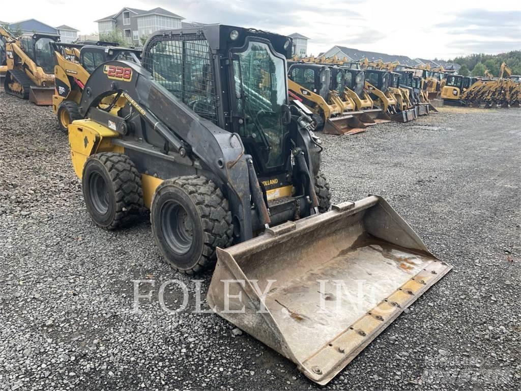 New Holland L228 Kompaktlaadurid