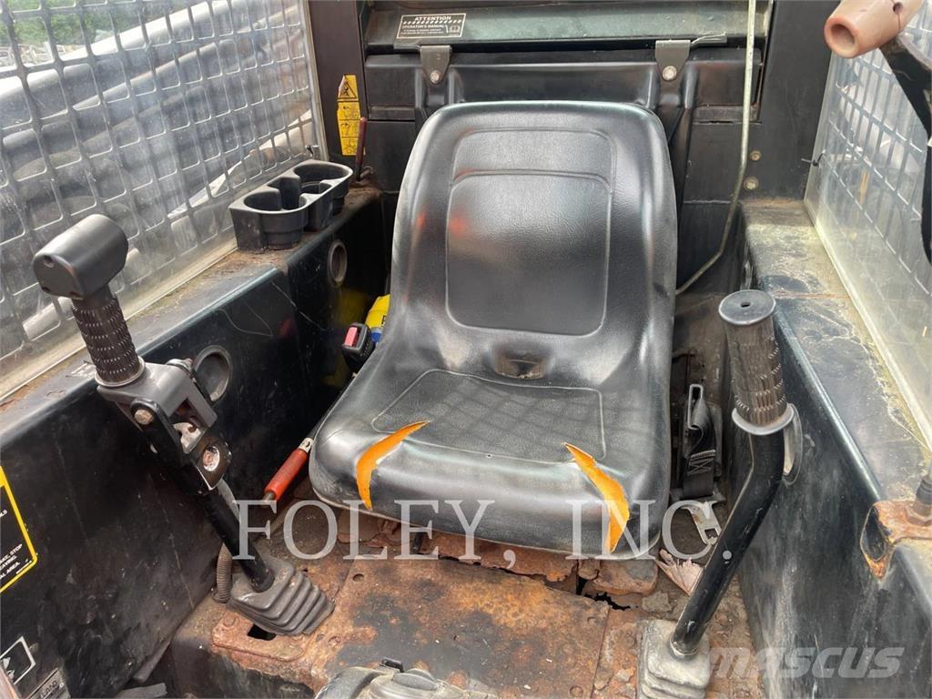 New Holland LX885 Kompaktlaadurid