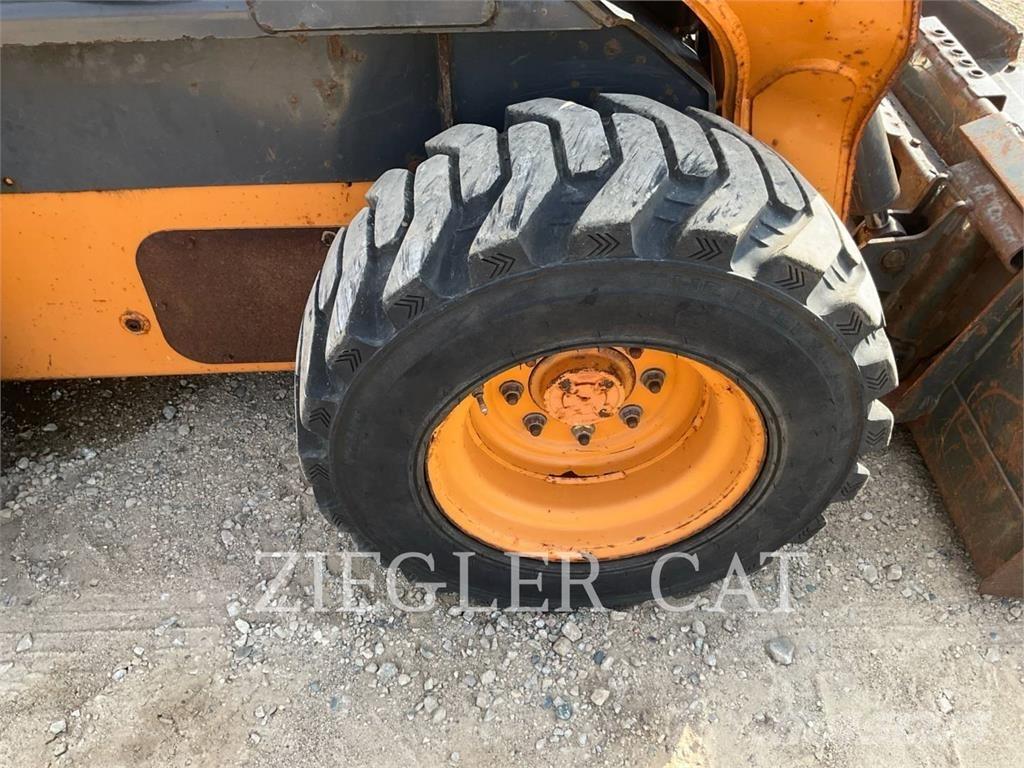 New Holland SV250 Kompaktlaadurid