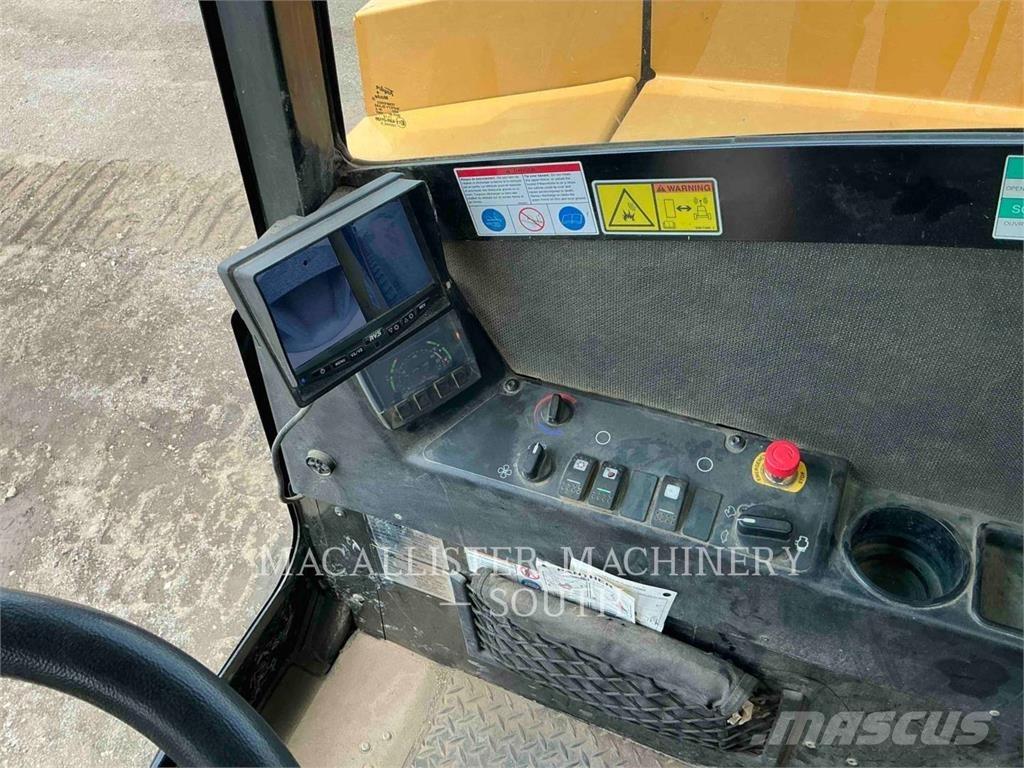 Prinoth T14R Liigendraamiga pinnaseveokid