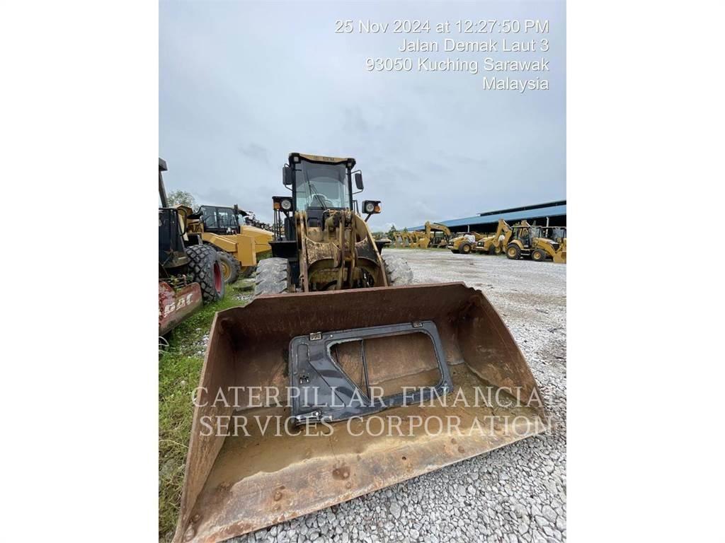 SEM MACHINERY SEM636D Rataslaadurid