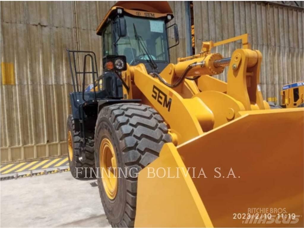 SEM MACHINERY SEM668D Rataslaadurid