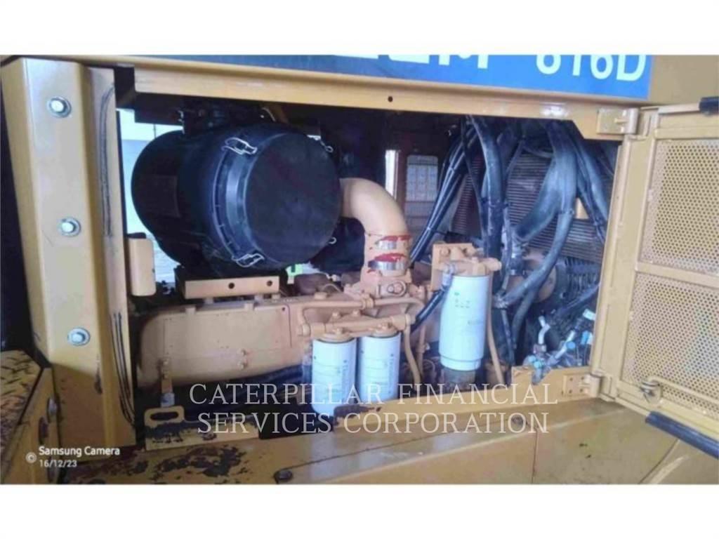 SEM MACHINERY SEM816D Buldooserid