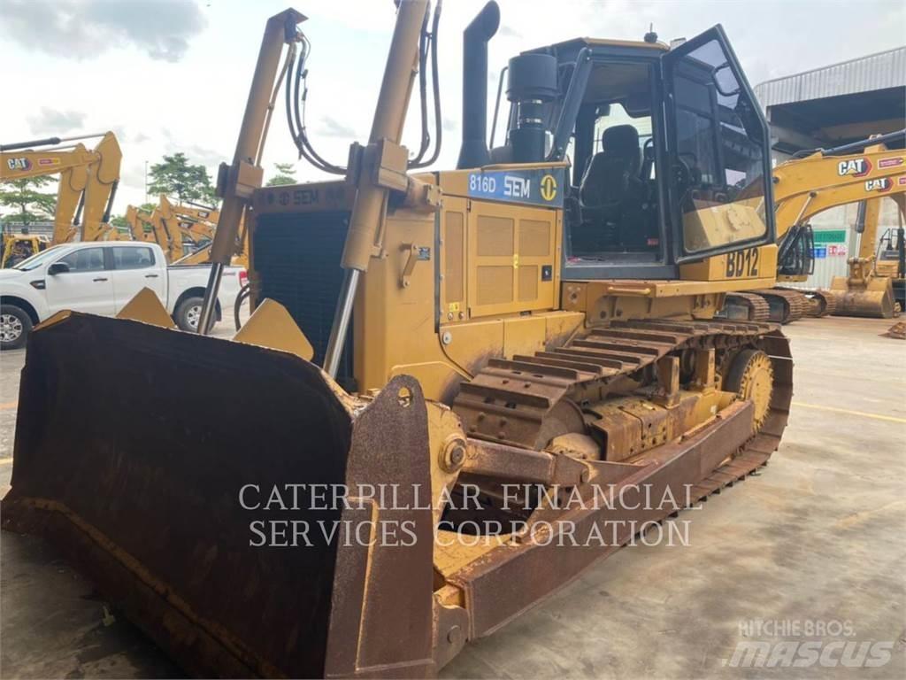 SEM MACHINERY SEM816D Buldooserid