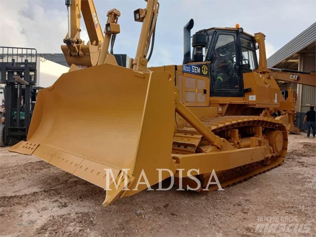SEM MACHINERY SEM822D Buldooserid