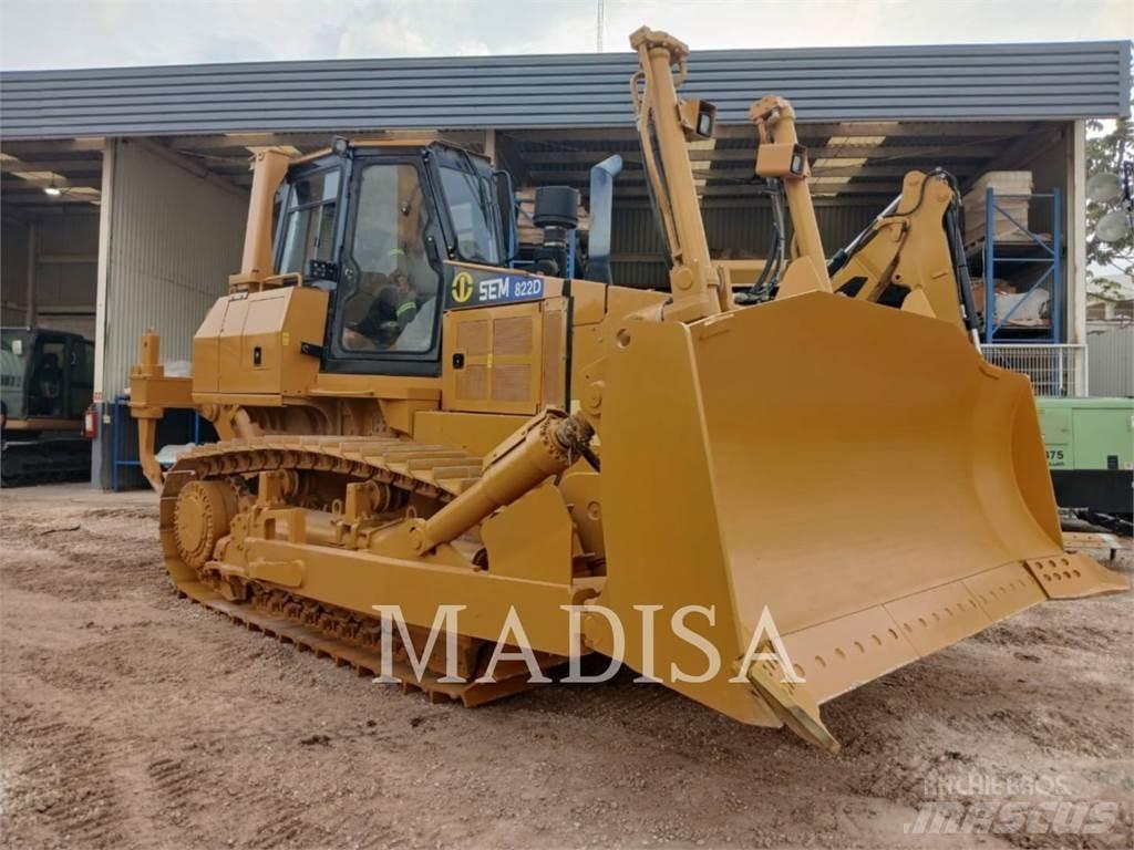 SEM MACHINERY SEM822D Buldooserid