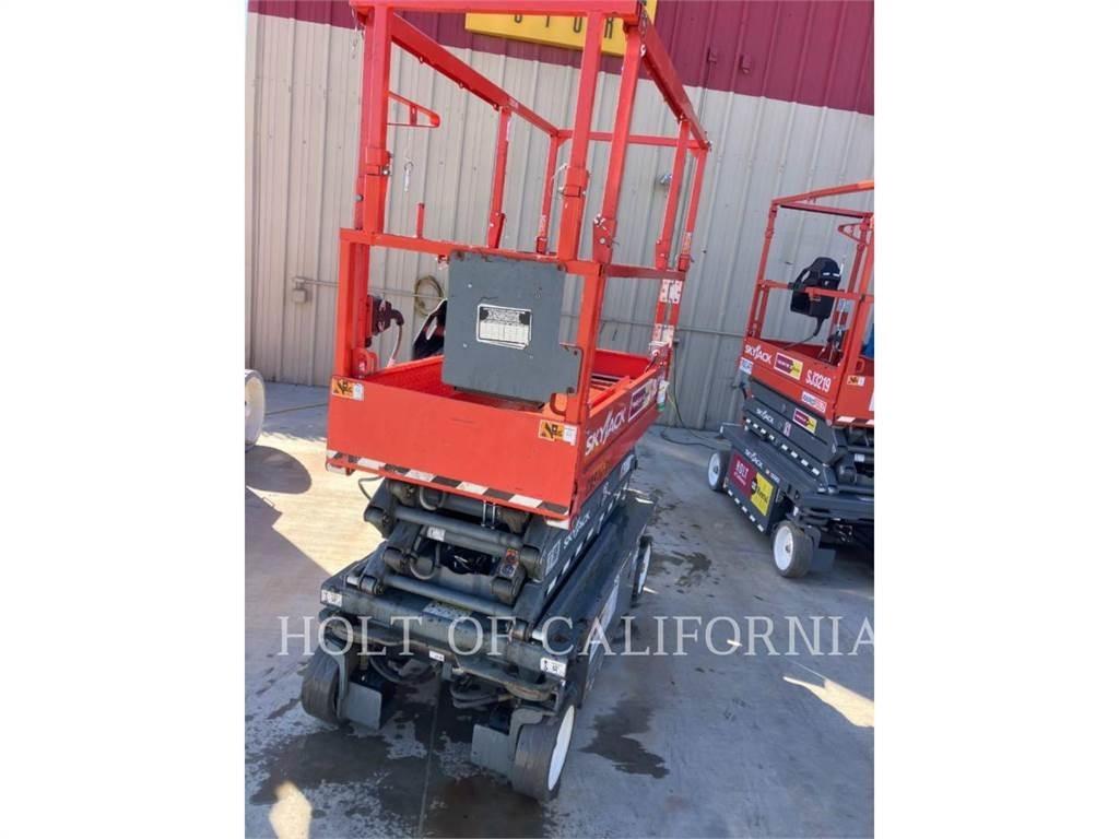 Skyjack SCISSOR 19 Käärtõstukid