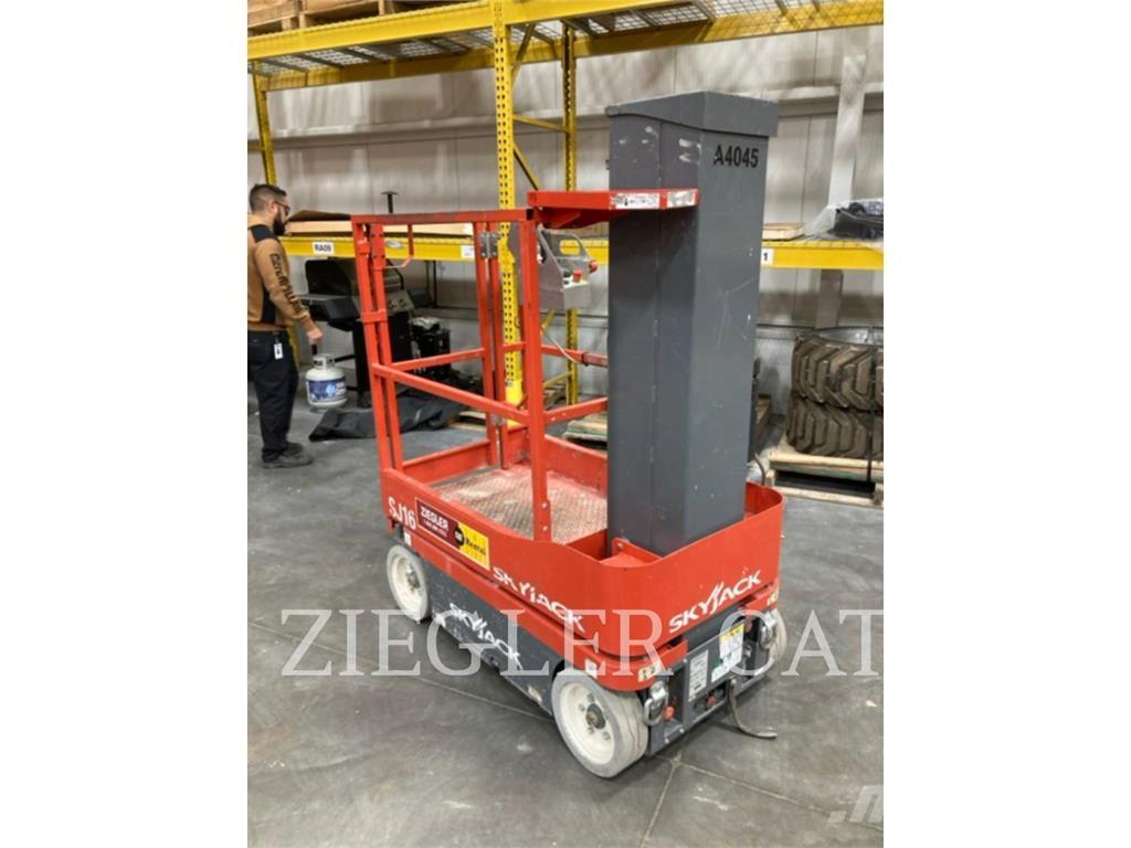 Skyjack SJ16 Käärtõstukid