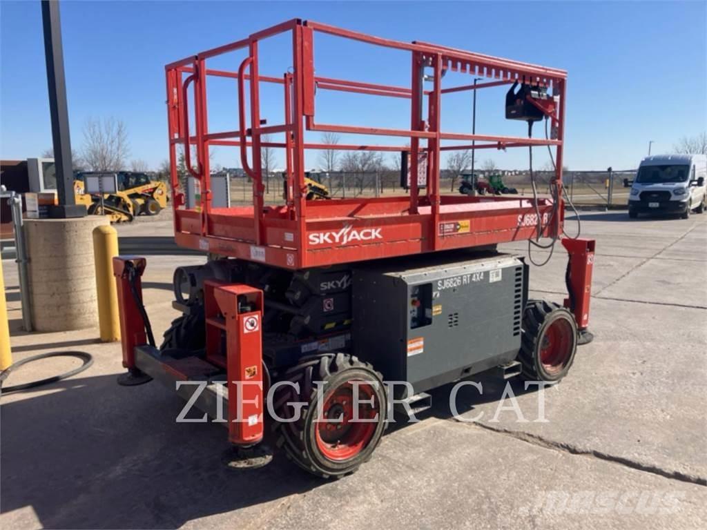 Skyjack SJ6826RT Käärtõstukid