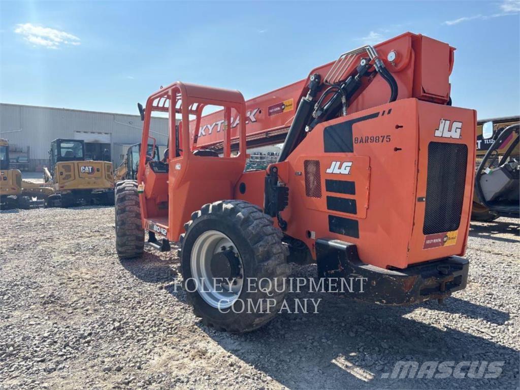 SkyTrak 8042O Teleskooplaadurid