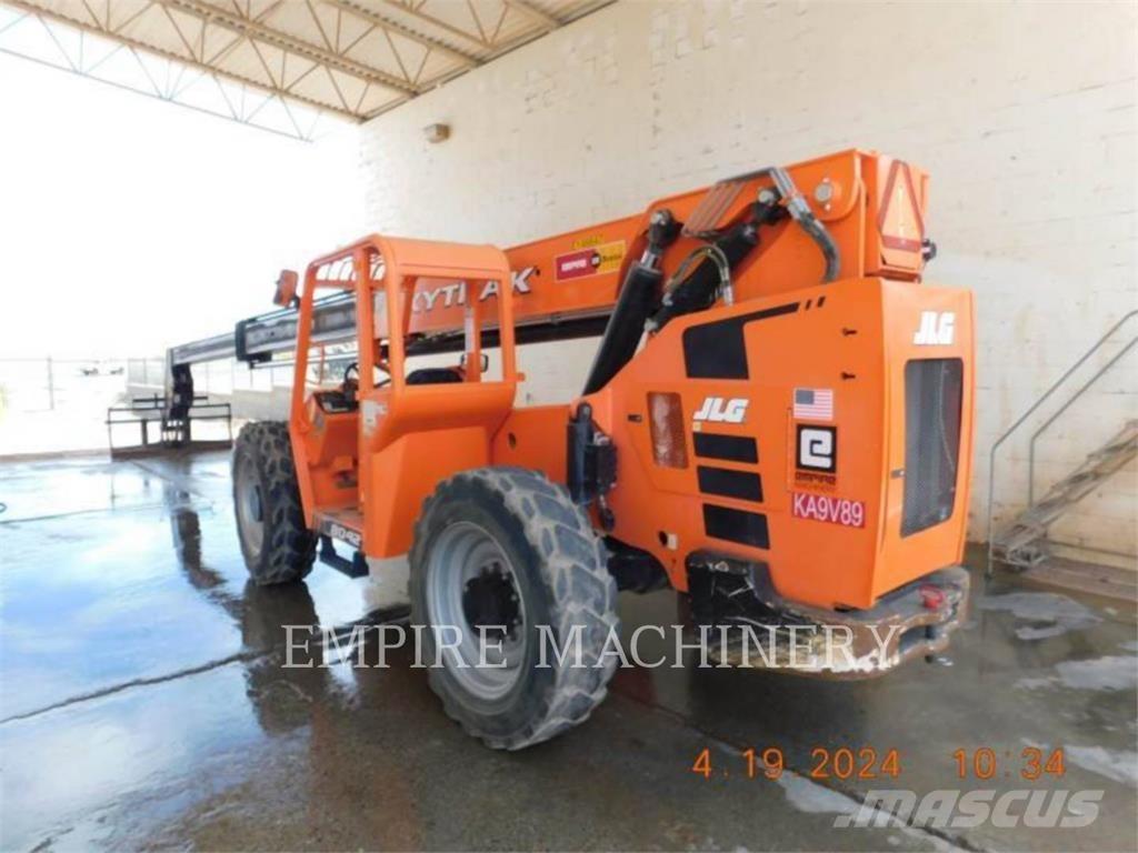 SkyTrak TL8042 Teleskooplaadurid