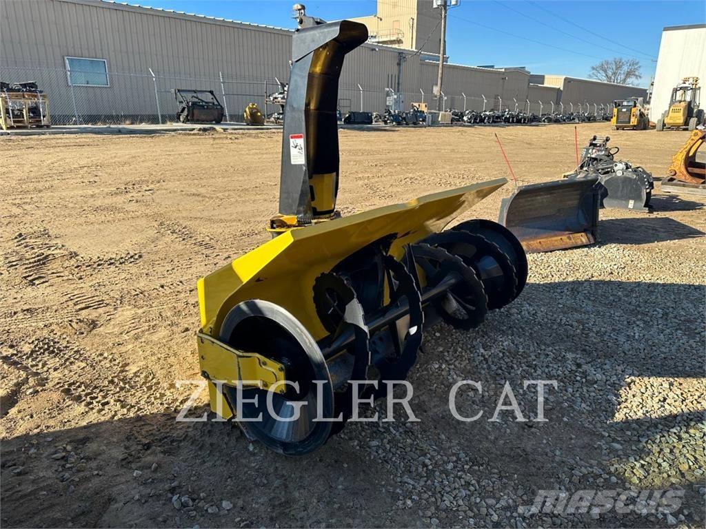 SnowWolf 84 SNOWBLOWER Lumefreesid
