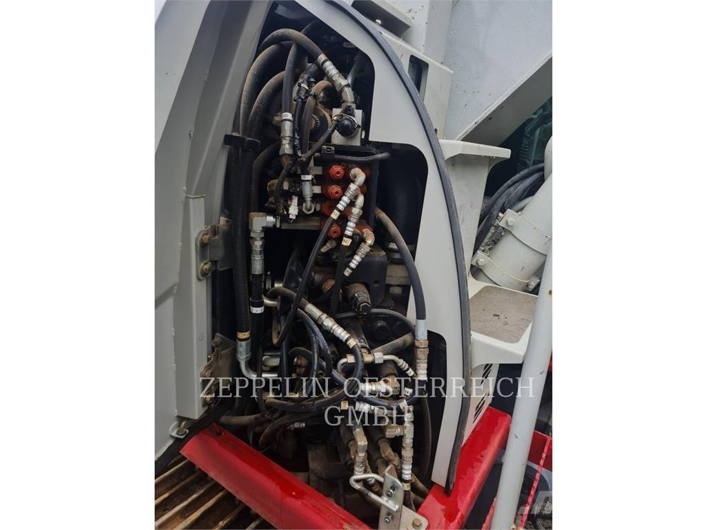 Takeuchi TB2150R Roomikekskavaatorid